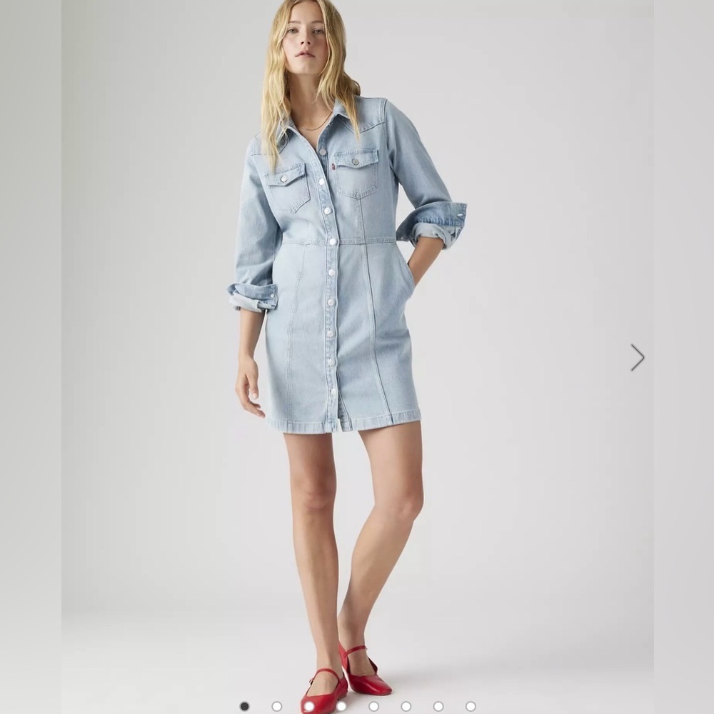 Levi's FLYNN WESTERN Faded Blue Denim Button-Front size M new with tag